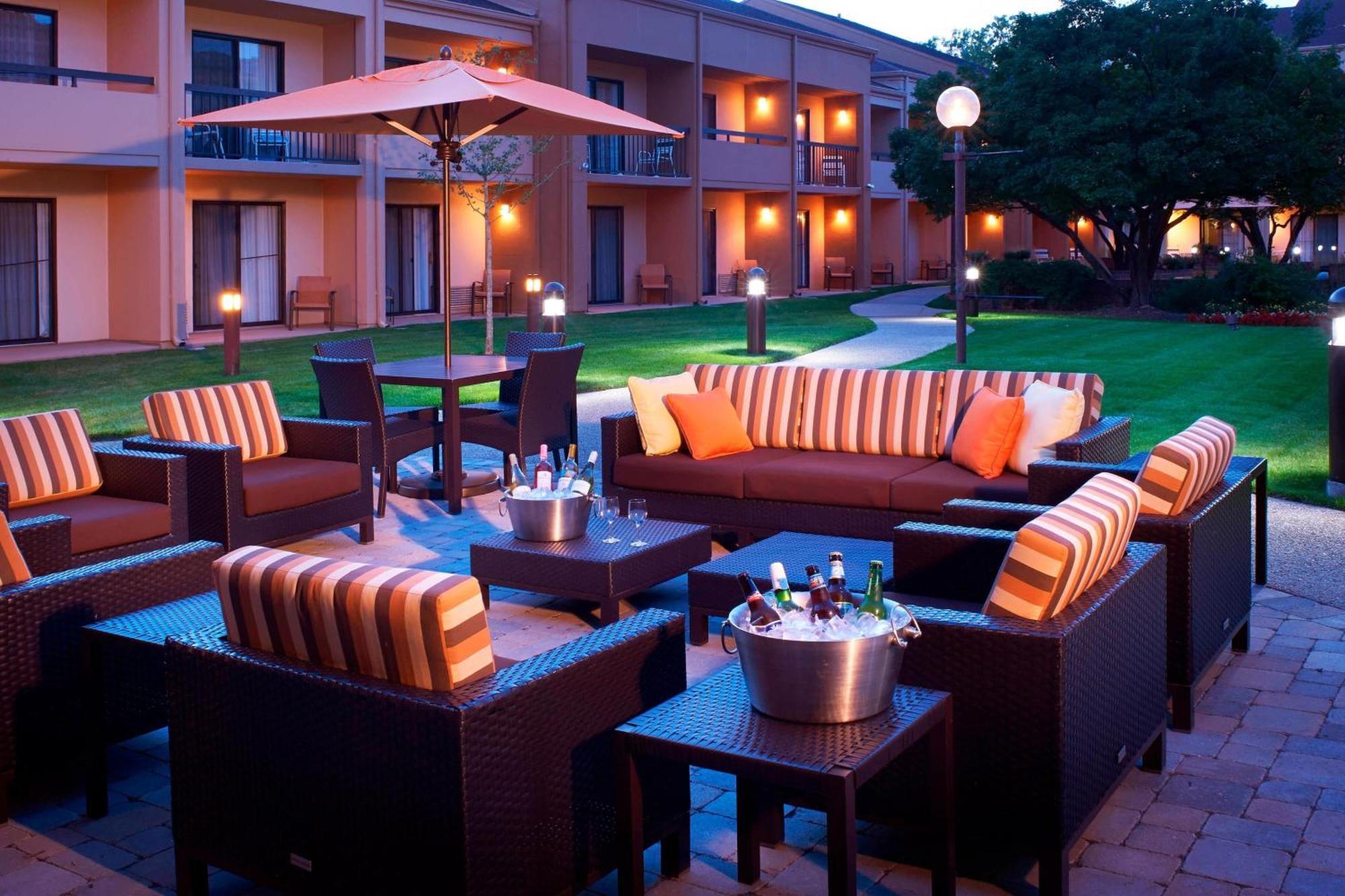 Courtyard Chicago Arlington Heights/South Hotel Luaran gambar
